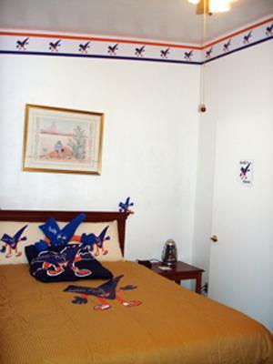 Americas Best Value Inn & Suites Бисби Номер фото