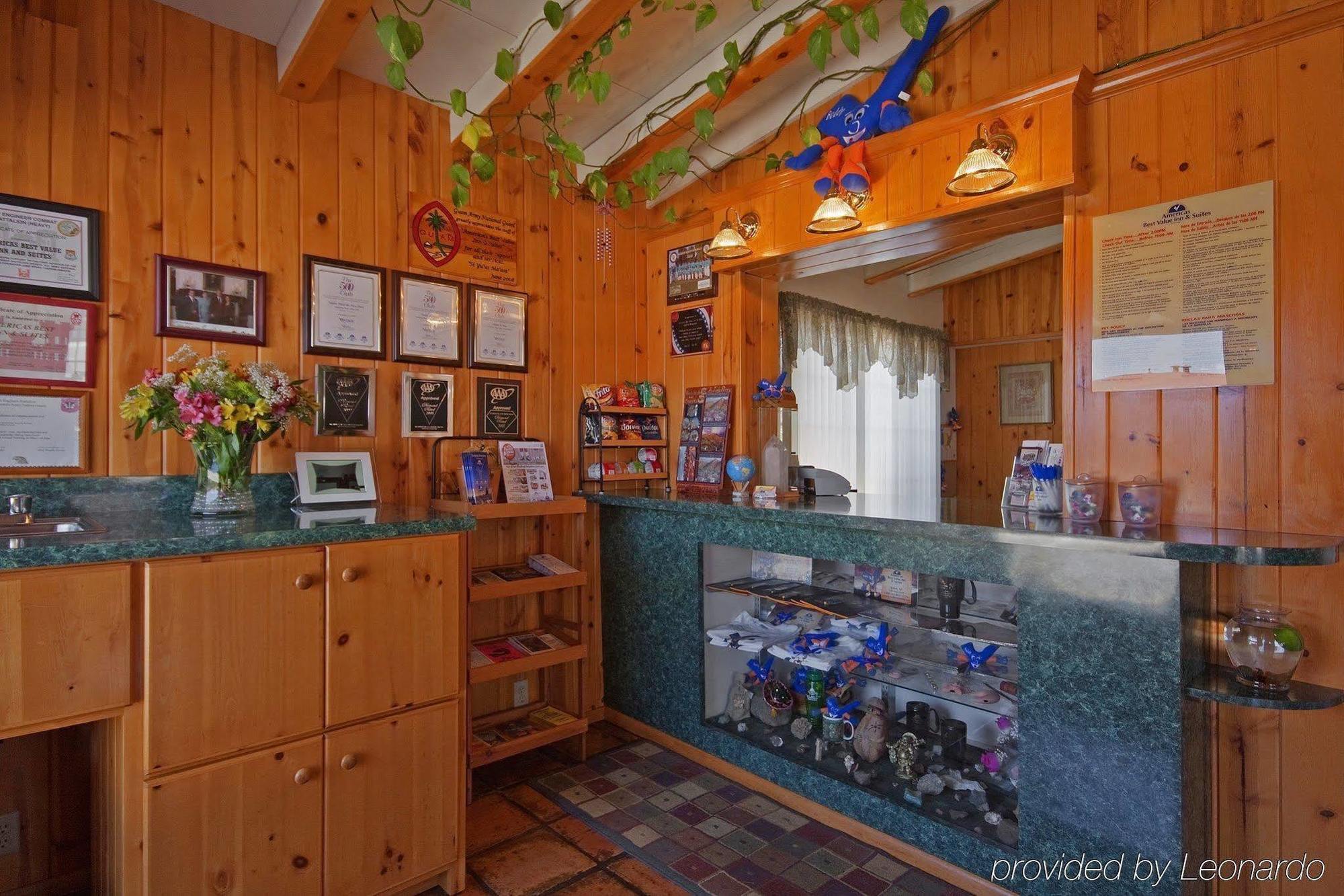 Americas Best Value Inn & Suites Бисби Интерьер фото